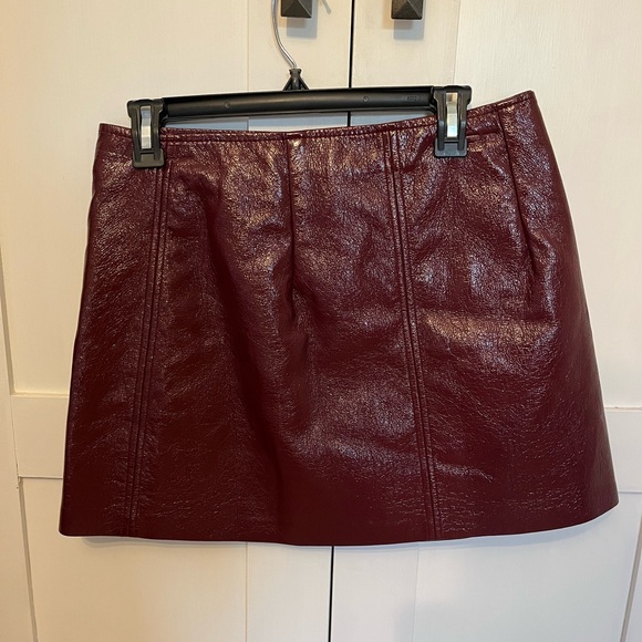 Faux leather skirt.  New with tags. - Picture 2 of 5
